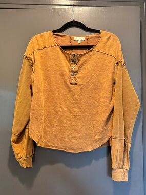 Buckle Gilded Intent Button Henley Long-Sleeve Top - Mustard